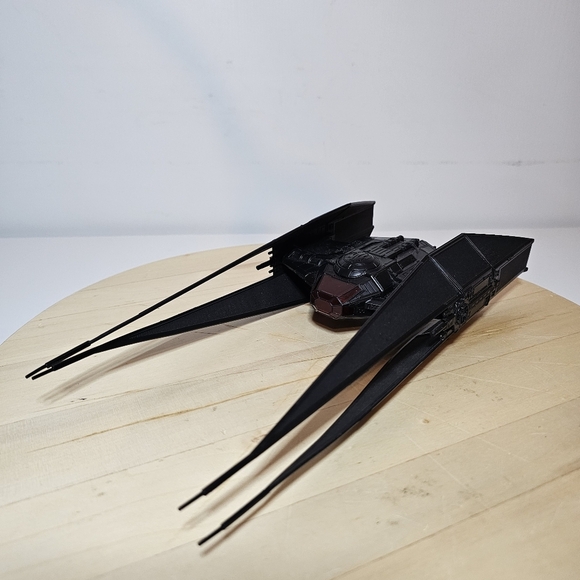 Disney Toy display model STAR WARS kylo Rens TIE Fighter 12 Inch Long - Picture 1 of 13